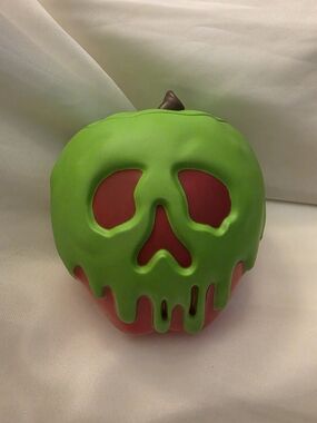 Disney Snow White Poison Apple Plastic Jar Trinket Green Skull Cursed Apple